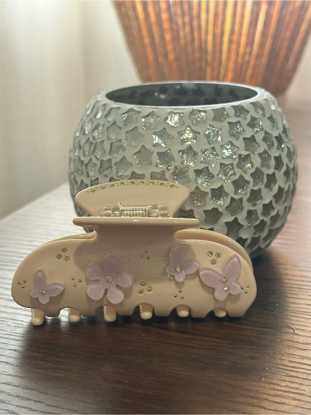 Emi Jay Beige Hair Claw Clip